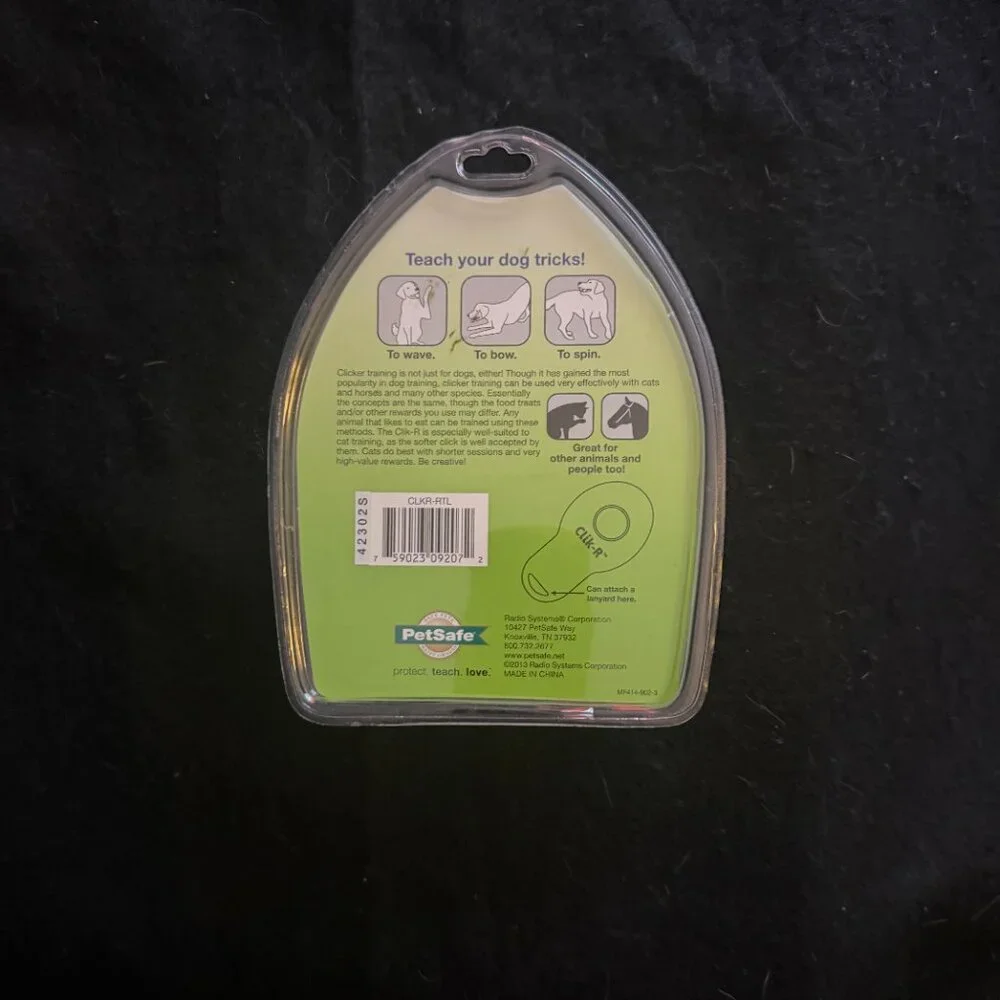 NWT Dog Accessories Set (#1) - Picture 5 of 7